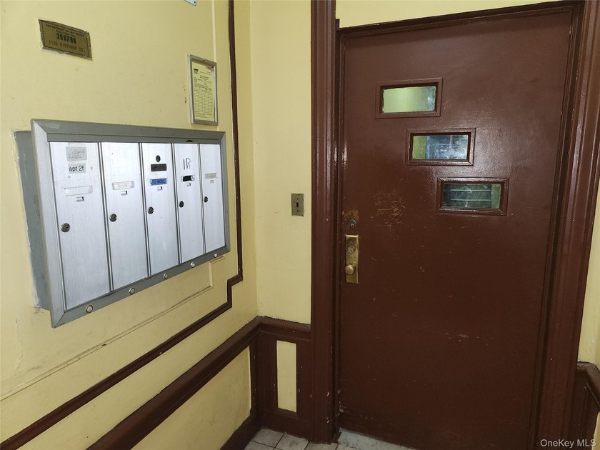 4 Family Brick Investment Property! New Gas Boiler, 3 Two - photo 2