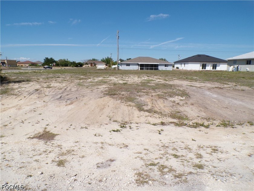 This Corner lot and adjoining lot presents a prime opportunity - photo 12
