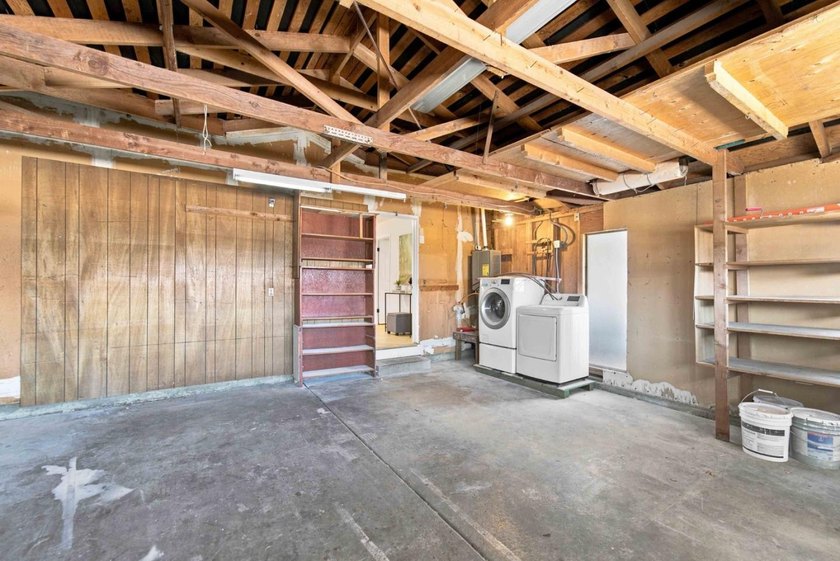 Welcome to 40692 Ladero St, an inviting single-story - photo 33