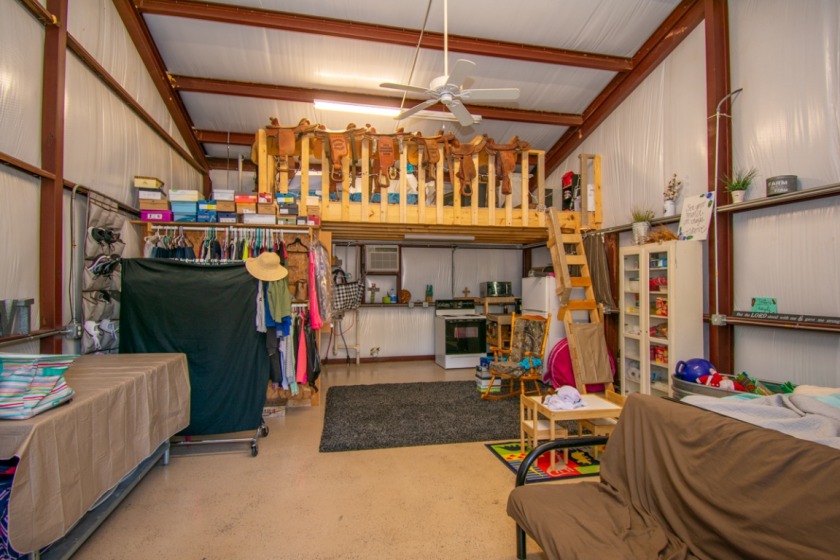CUSTOM BUILT HOME ON GOLF COURSE WITH ACREAGE SOLD - photo 27
