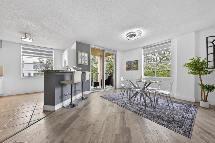 Beautifully Remodeled Corner Unit - Close to Las Olas The - photo 4