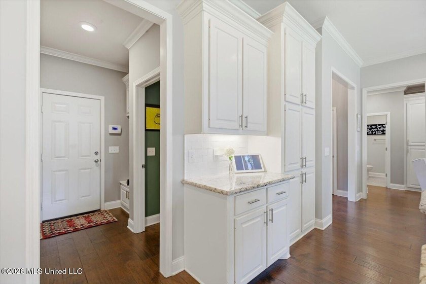 Welcome to 109 Hampton Pl located in one of Madison County's - photo 14
