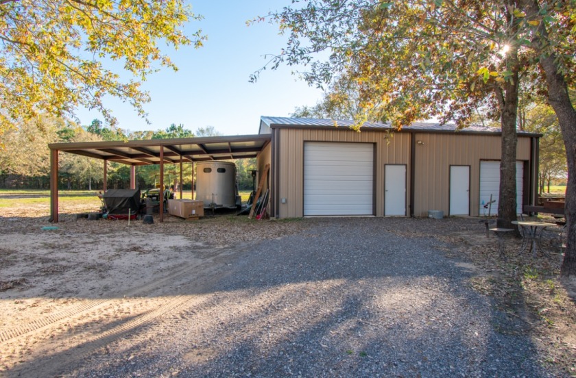 CUSTOM BUILT HOME ON GOLF COURSE WITH ACREAGE SOLD - photo 26