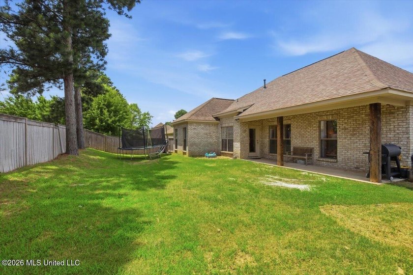 Welcome to 109 Hampton Pl located in one of Madison County's - photo 35