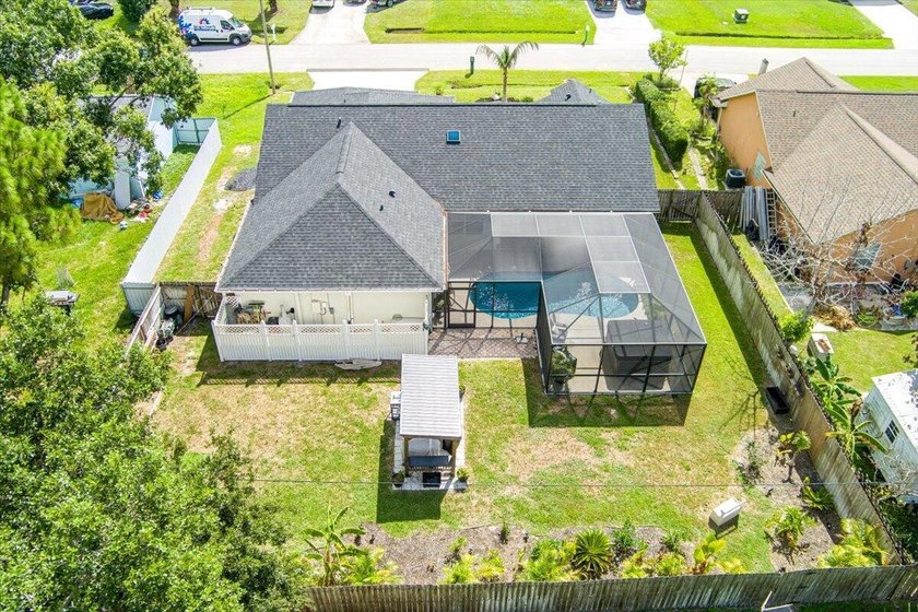 Welcome home to this beautifully updated 3-bedroom, 2-bath pool - photo 49