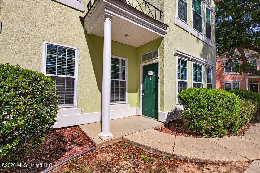 Welcome to Legacy Villas! This well-maintained 3-bedroom, 2-bath - photo 2