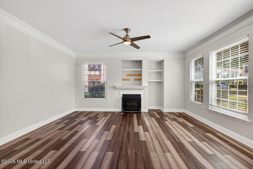 Welcome to Legacy Villas! This well-maintained 3-bedroom, 2-bath - photo 7