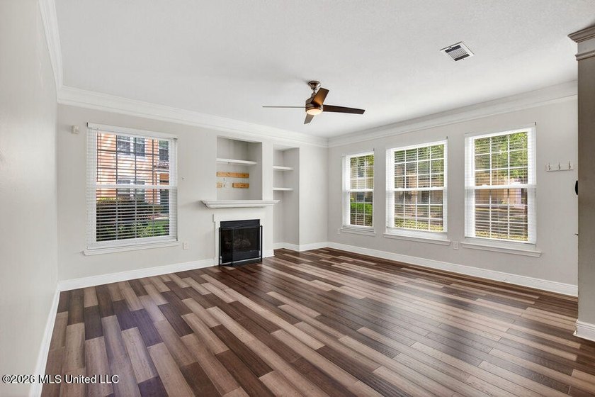 Welcome to Legacy Villas! This well-maintained 3-bedroom, 2-bath - photo 8