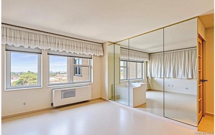 This Amazing Alcove Studio, is Nestled within the Iconic Kennedy - photo 8