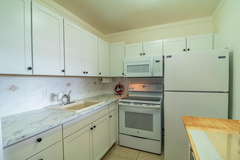 Retirement is a breeze in this charming 1-bedroom, 1.5-bathroom - photo 15