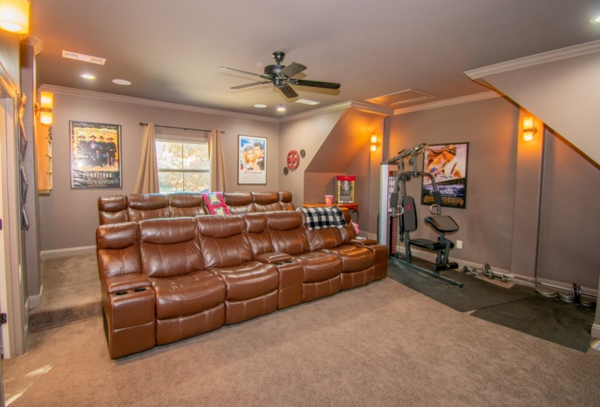 CUSTOM BUILT HOME ON GOLF COURSE WITH ACREAGE SOLD - photo 22