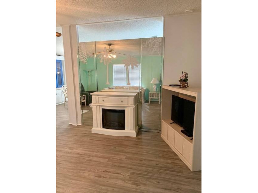 Welcome Home! Come and enjoy this nicely Updated approximately - photo 11