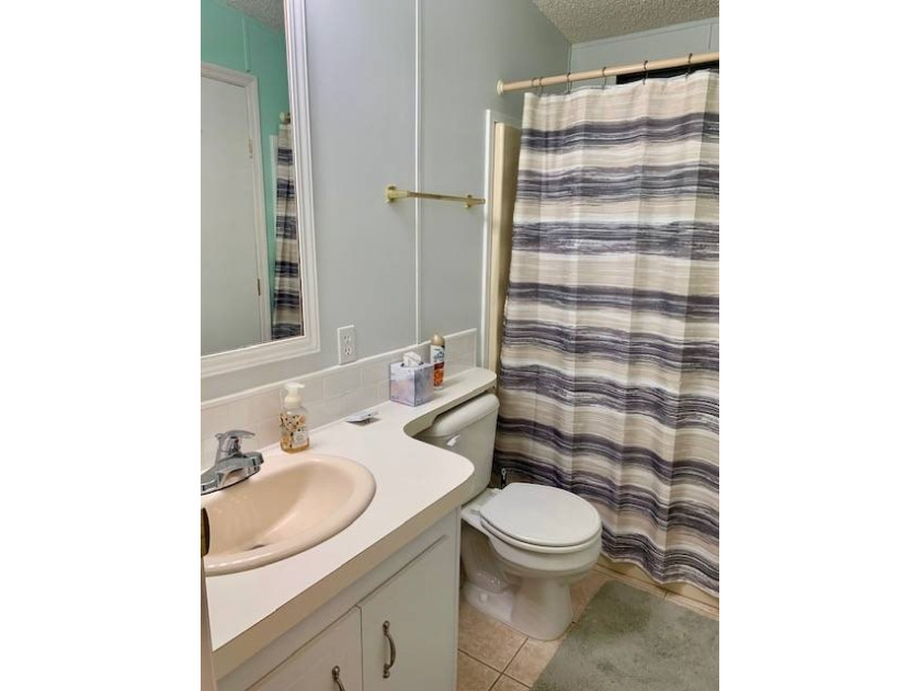 Welcome Home! Come and enjoy this nicely Updated approximately - photo 15