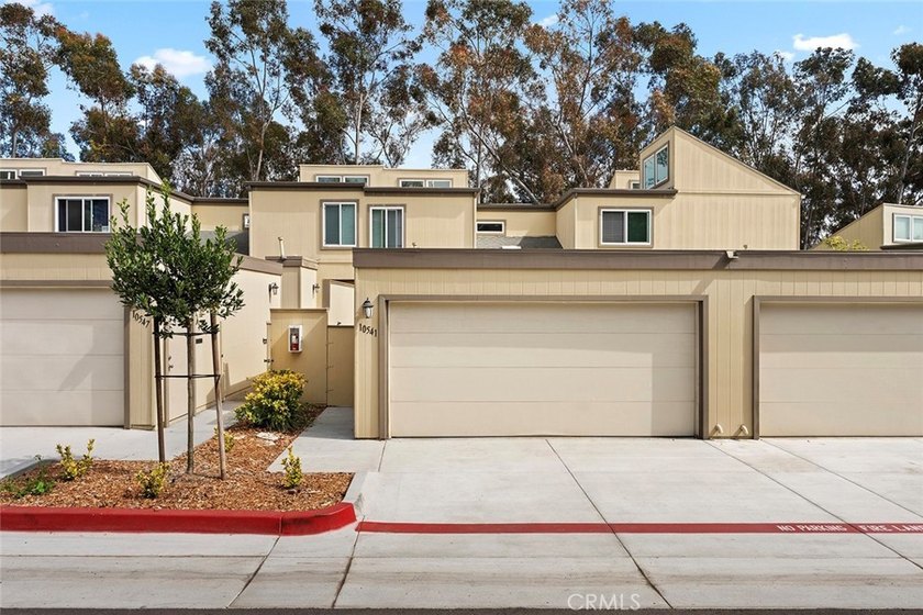 Seller will pay one year of HOA - photo 3