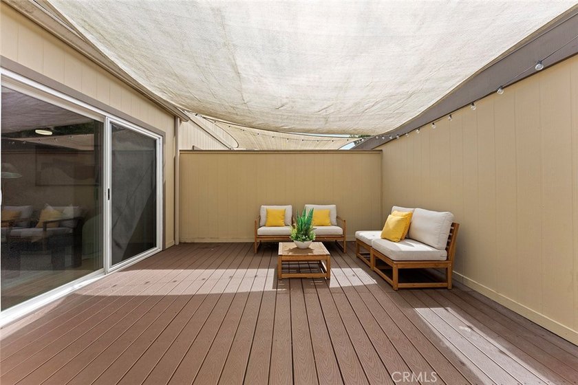 Seller will pay one year of HOA - photo 4