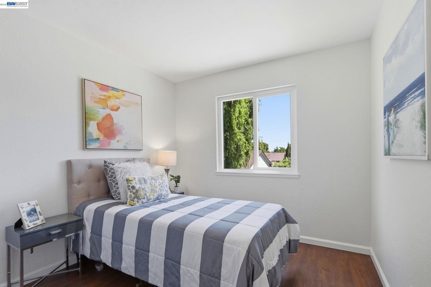Well-maintained and thoughtfully updated 4-bedroom, 2.5-bath - photo 34