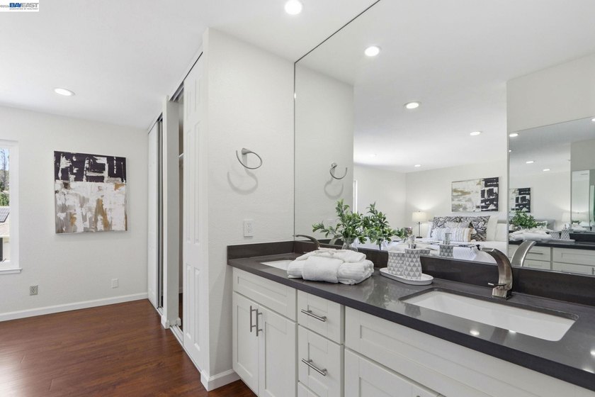 Well-maintained and thoughtfully updated 4-bedroom, 2.5-bath - photo 39