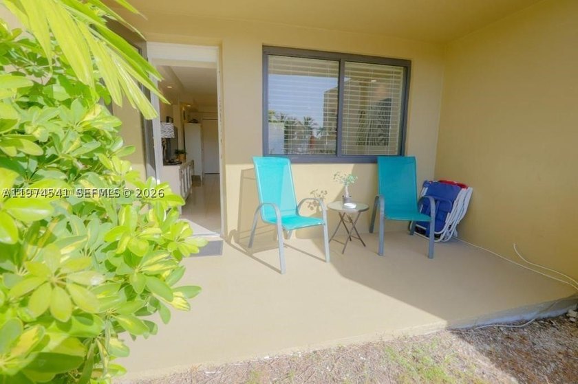 Welcome to this beautifully located residence in the heart of - photo 11