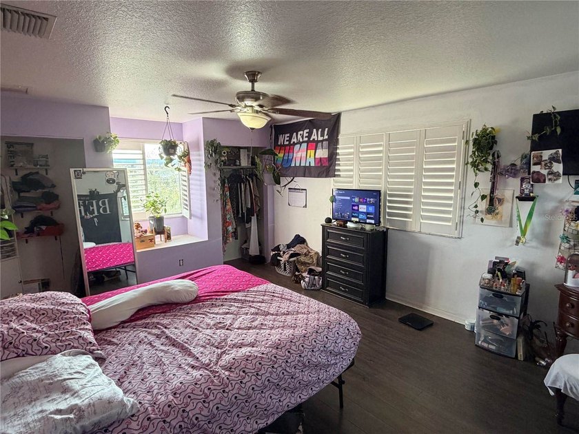 JUST REDUCED!!!Welcome to Sterling Hills! This spacious and - photo 12
