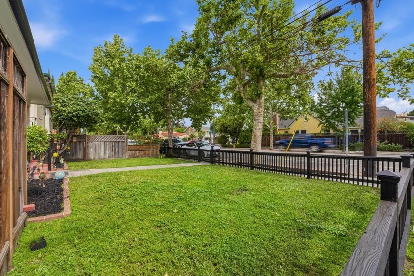 Discover a remarkable investment opportunity nestled in the - photo 5