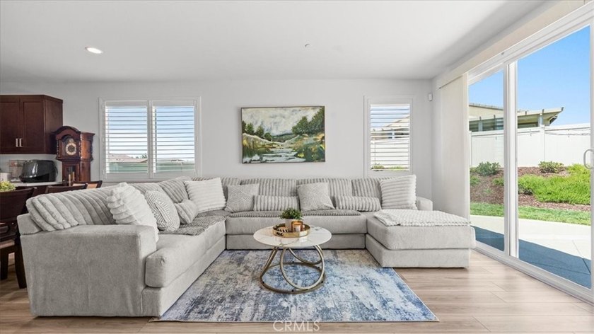 Please contact listing agent Sandra Escudero prior to showing - photo 4