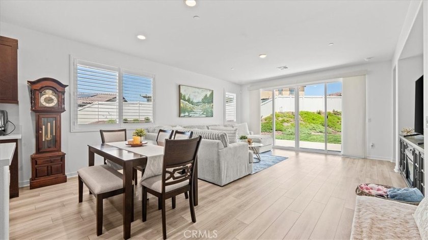 Please contact listing agent Sandra Escudero prior to showing - photo 8