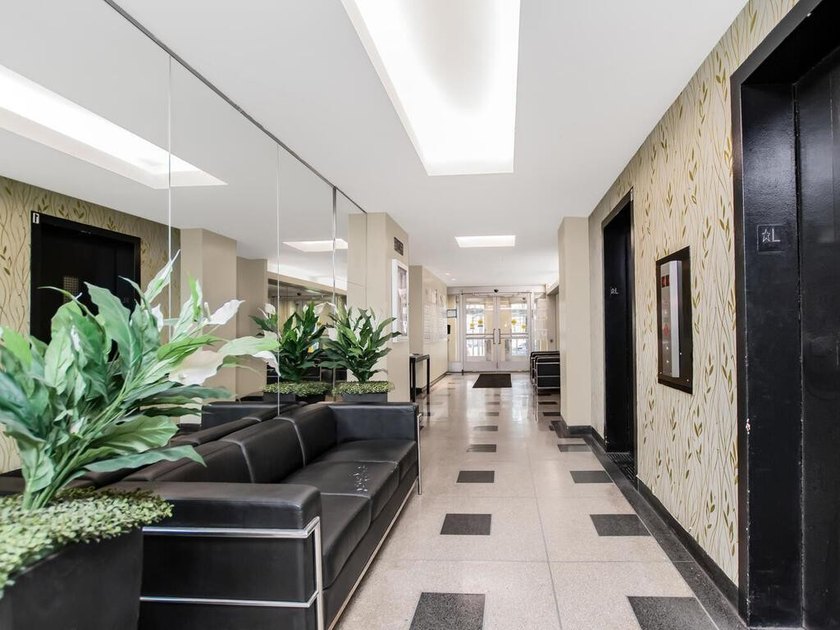 Welcome to 4 Fordham Hill Oval #8D. Offering spectacular views - photo 8