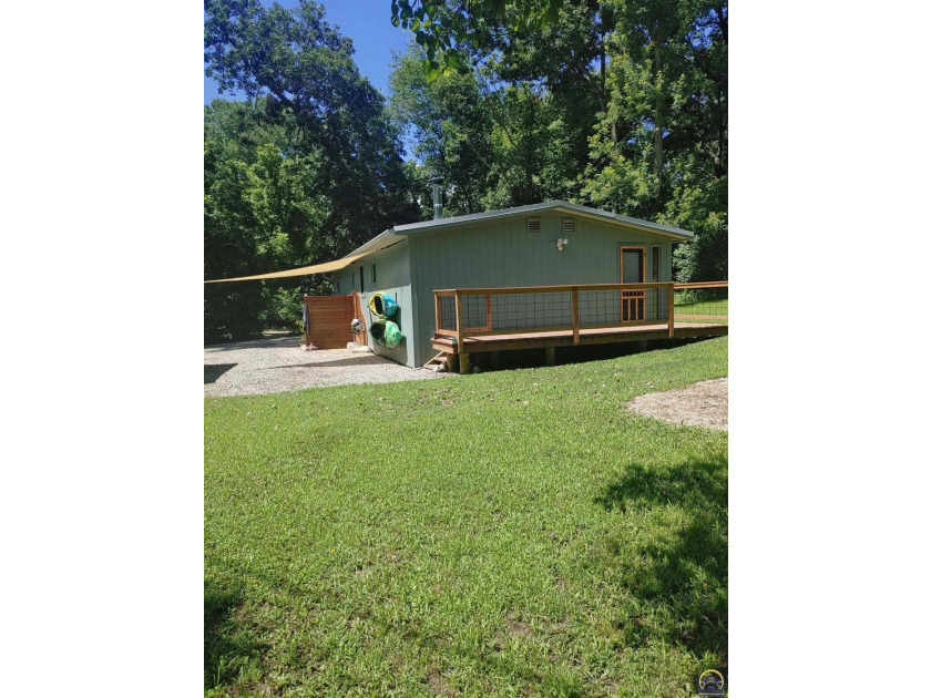 WOW!!! COME SEE THIS ADORABLE RANCH HOME ON 2 WOODED LOTS!! 2 - photo 8