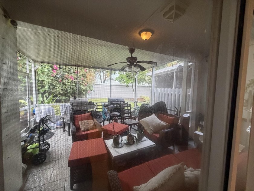 Welcome to this charming all ages, pet friendly, 3-bedroom - photo 8