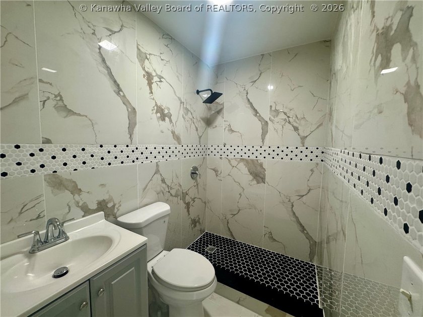 Welcome home to this charming 5 bdr 2.5 bath residense that - photo 12