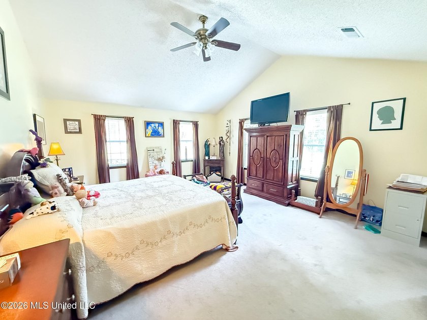If you've been searching for peaceful country living in the - photo 14