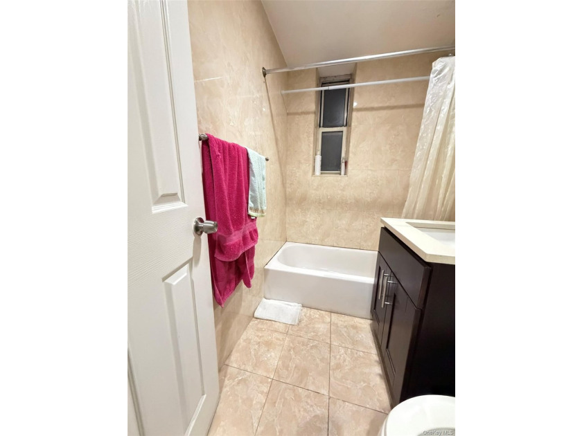 134-39 Blossom Ave 2G - photo 5