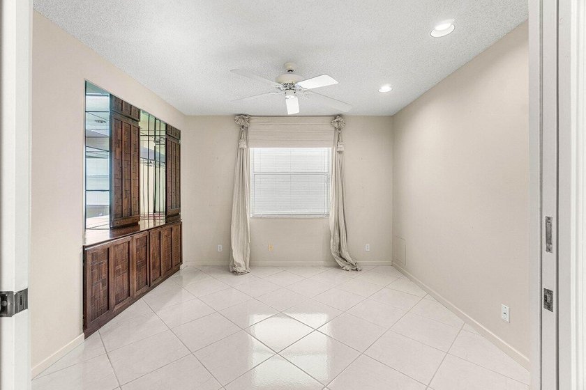 Welcome to this charming 3-bedroom, 2-bathroom single-family - photo 29