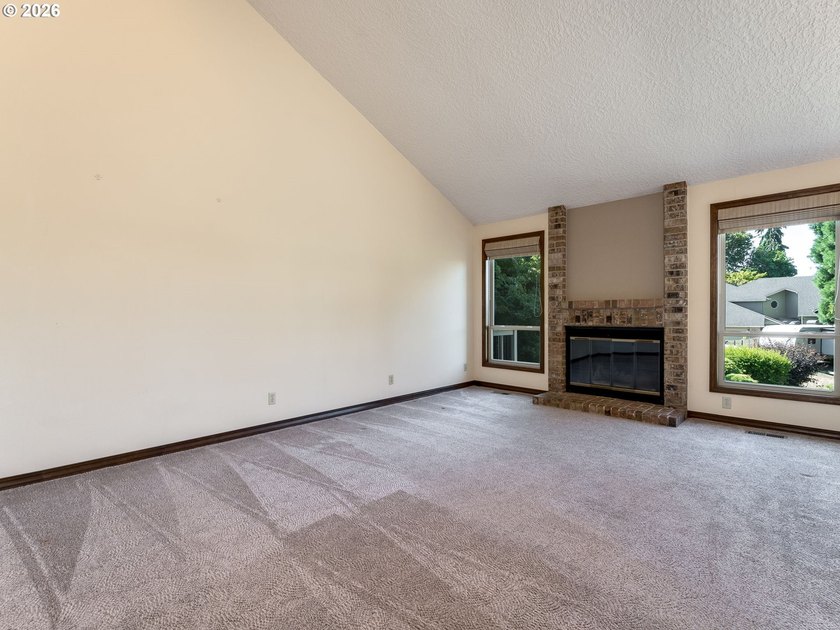 Welcome to this beautifully maintained 4-bedroom, 3-bath home on - photo 4