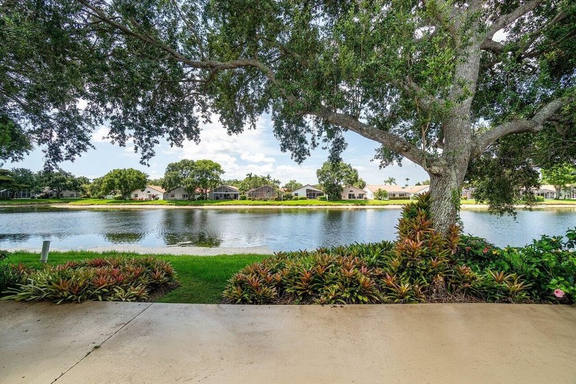 Welcome to this charming 3-bedroom, 2-bathroom single-family - photo 44