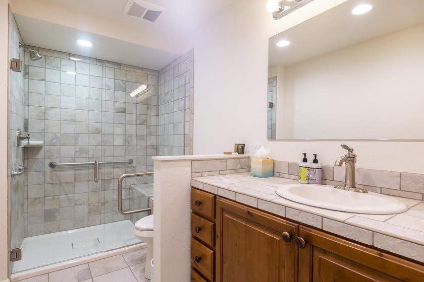 Very private small subdivision- homes aren't available for sale - photo 17