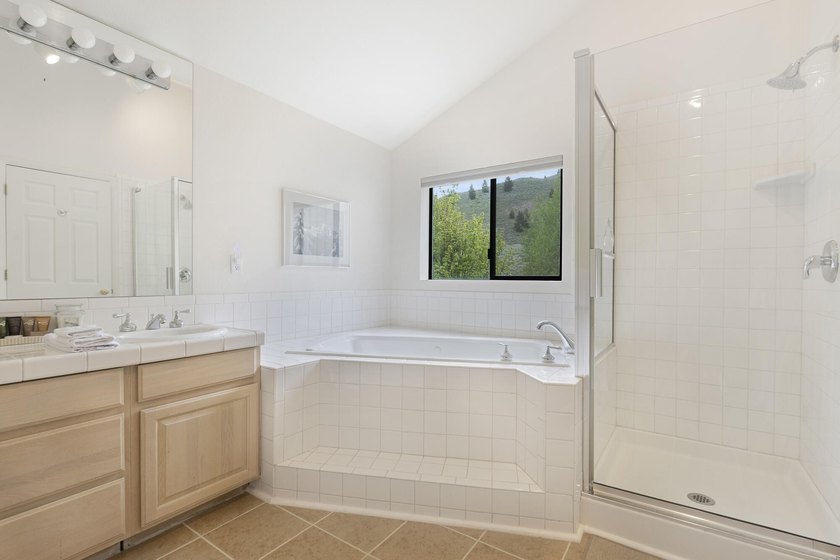 Very private small subdivision- homes aren't available for sale - photo 23