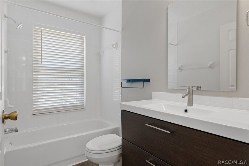 Nestled on a quiet cul-de-sac, this original-owner, custom-built - photo 25