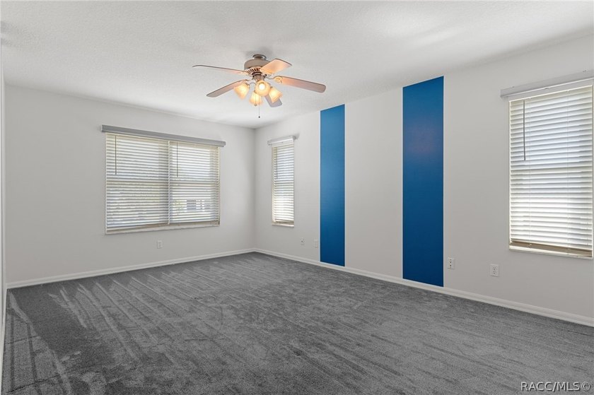 Nestled on a quiet cul-de-sac, this original-owner, custom-built - photo 30