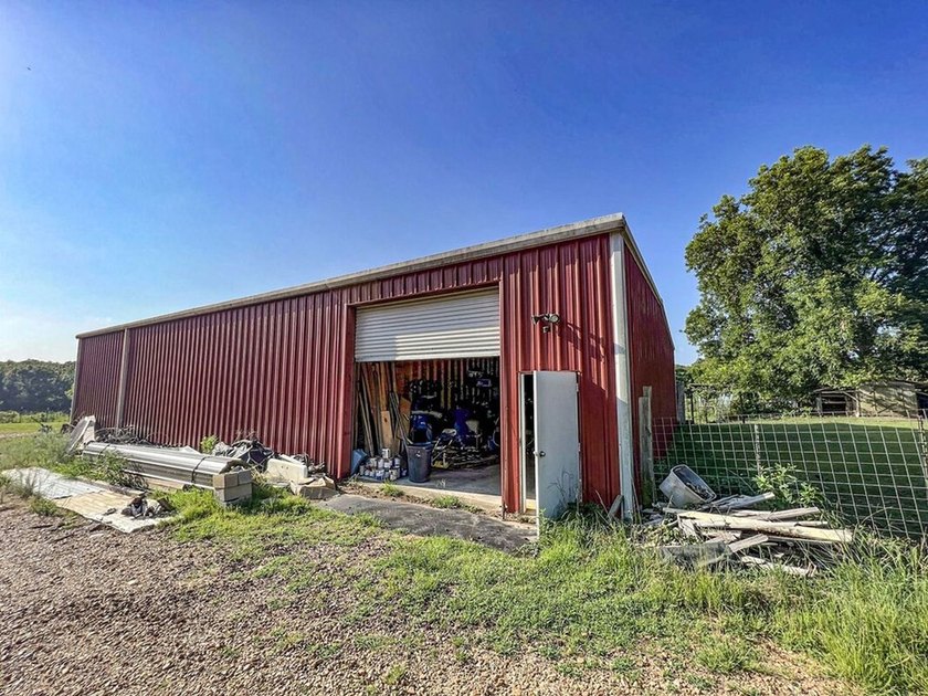 This property is on the south side of Batesville inside city - photo 33