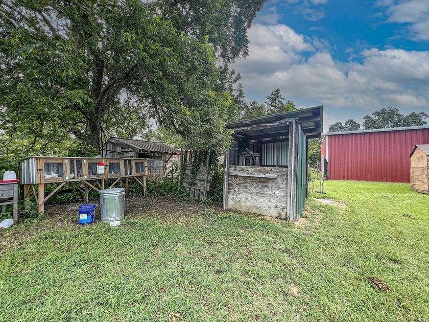 This property is on the south side of Batesville inside city - photo 46