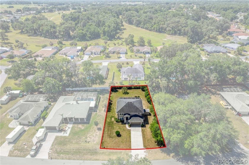 Nestled on a quiet cul-de-sac, this original-owner, custom-built - photo 47
