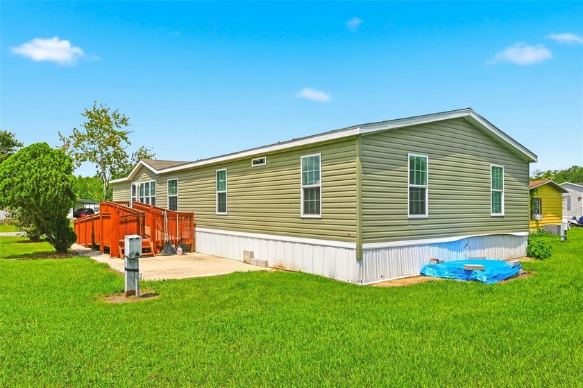 One of the largest floor plans in Broadmore Park! Offering 2,016 - photo 30