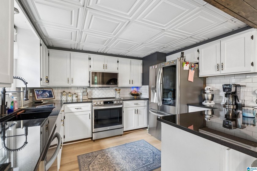 Your Lake home on beautiful Lake Tate just hit the market! - photo 12