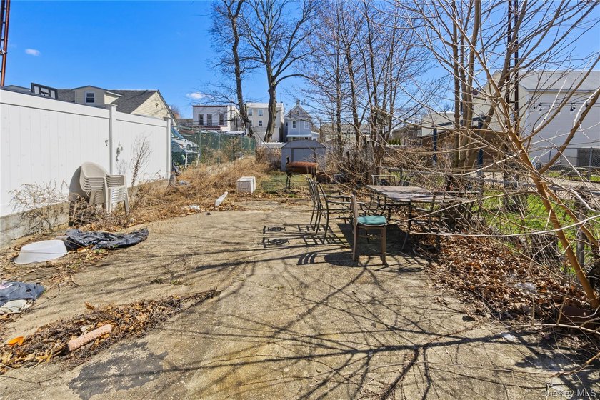 Welcome to 63 Norwood Ave, Brooklyn, NY 11208 - a - photo 15