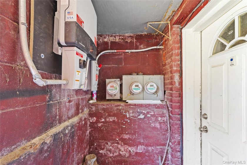 Welcome to 63 Norwood Ave, Brooklyn, NY 11208 - a - photo 19