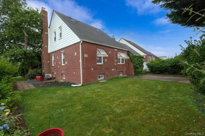 Make this warm and welcoming 4-bedroom, 2-bath cape; your own - photo 25
