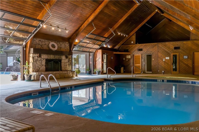 Welcome to your ideal Lake of the Ozarks retreat, where - photo 27