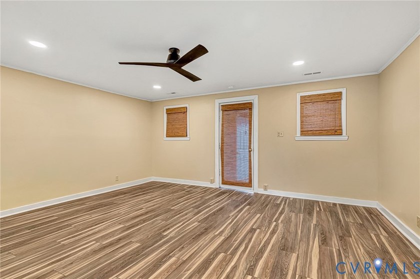 Renovated 4 Bedroom cottage in Rappahannock River Estates! Only - photo 27