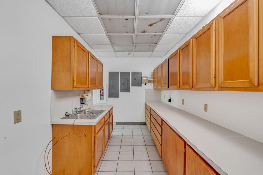 Live and/or work in this RARE 100' of waterfront re-development - photo 27